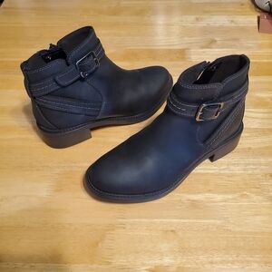 Clark's Women's Boots NWOT